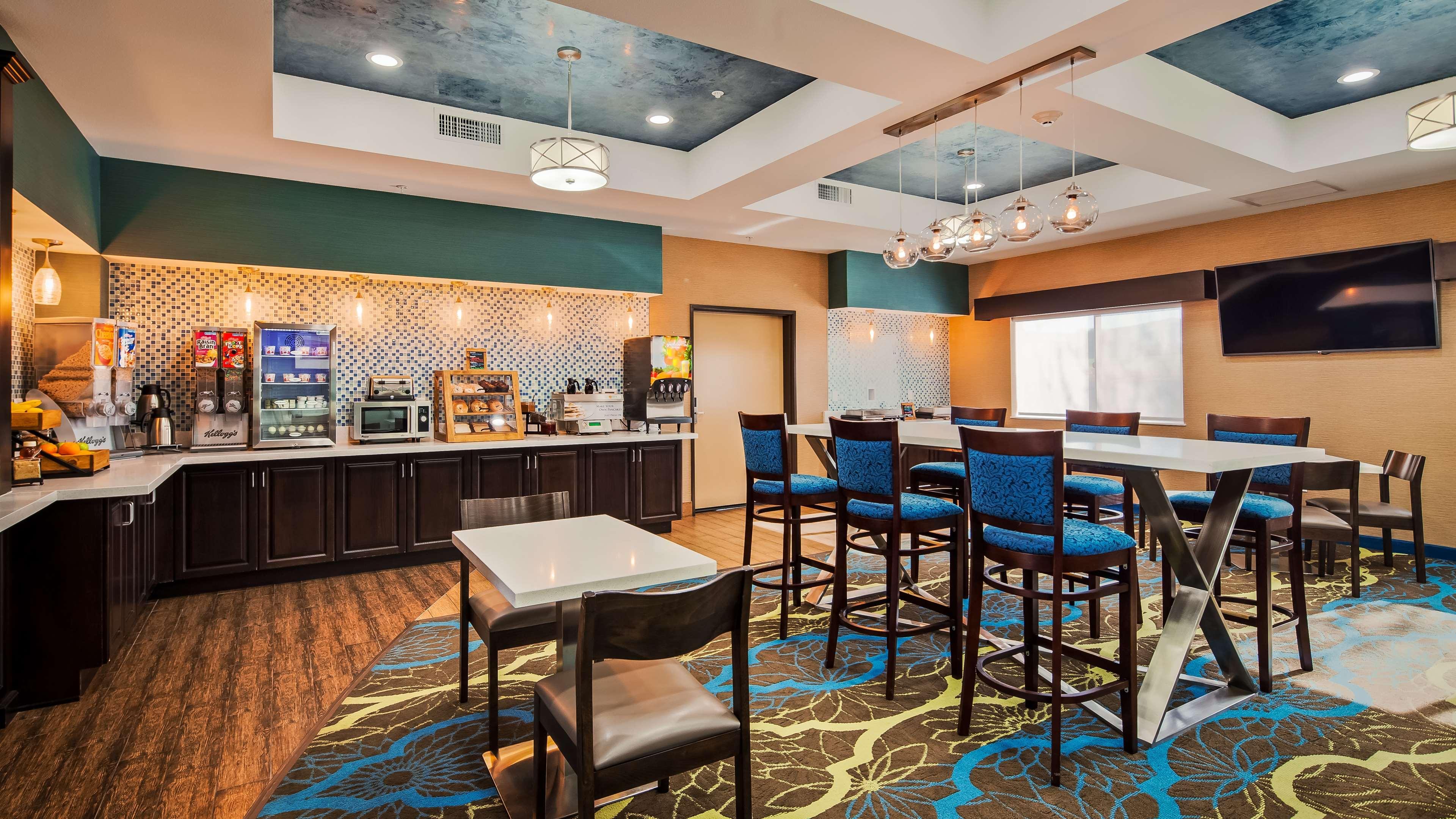 Best Western Plus Taft Inn Экстерьер фото