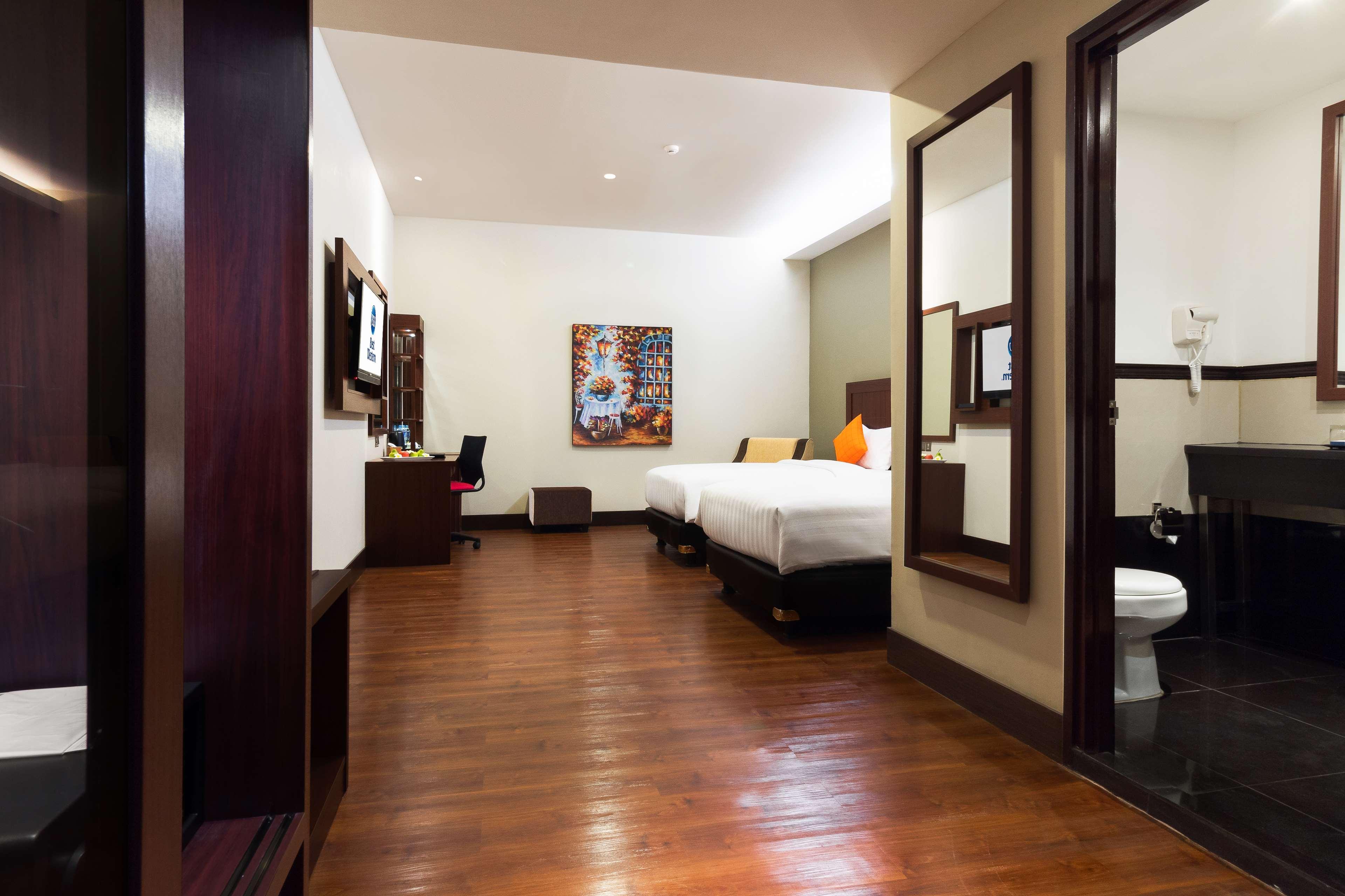 Best Western Plus Taft Inn Экстерьер фото