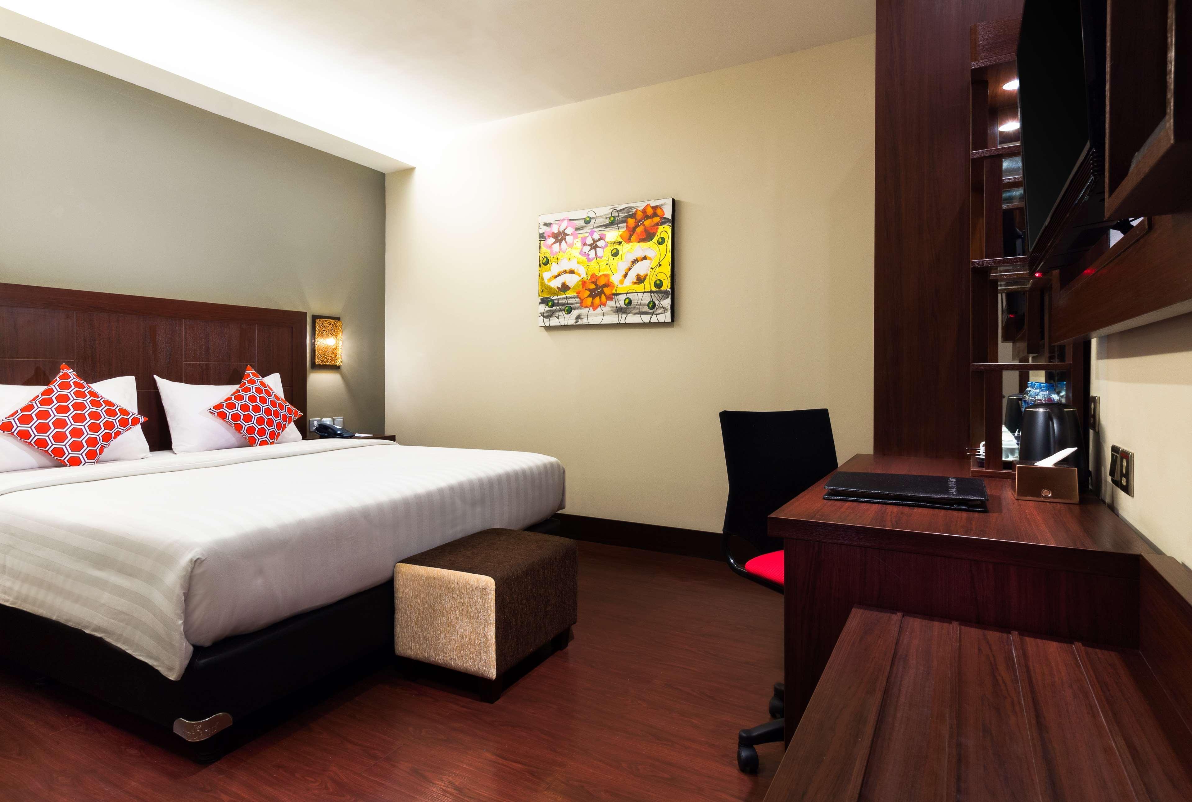 Best Western Plus Taft Inn Экстерьер фото